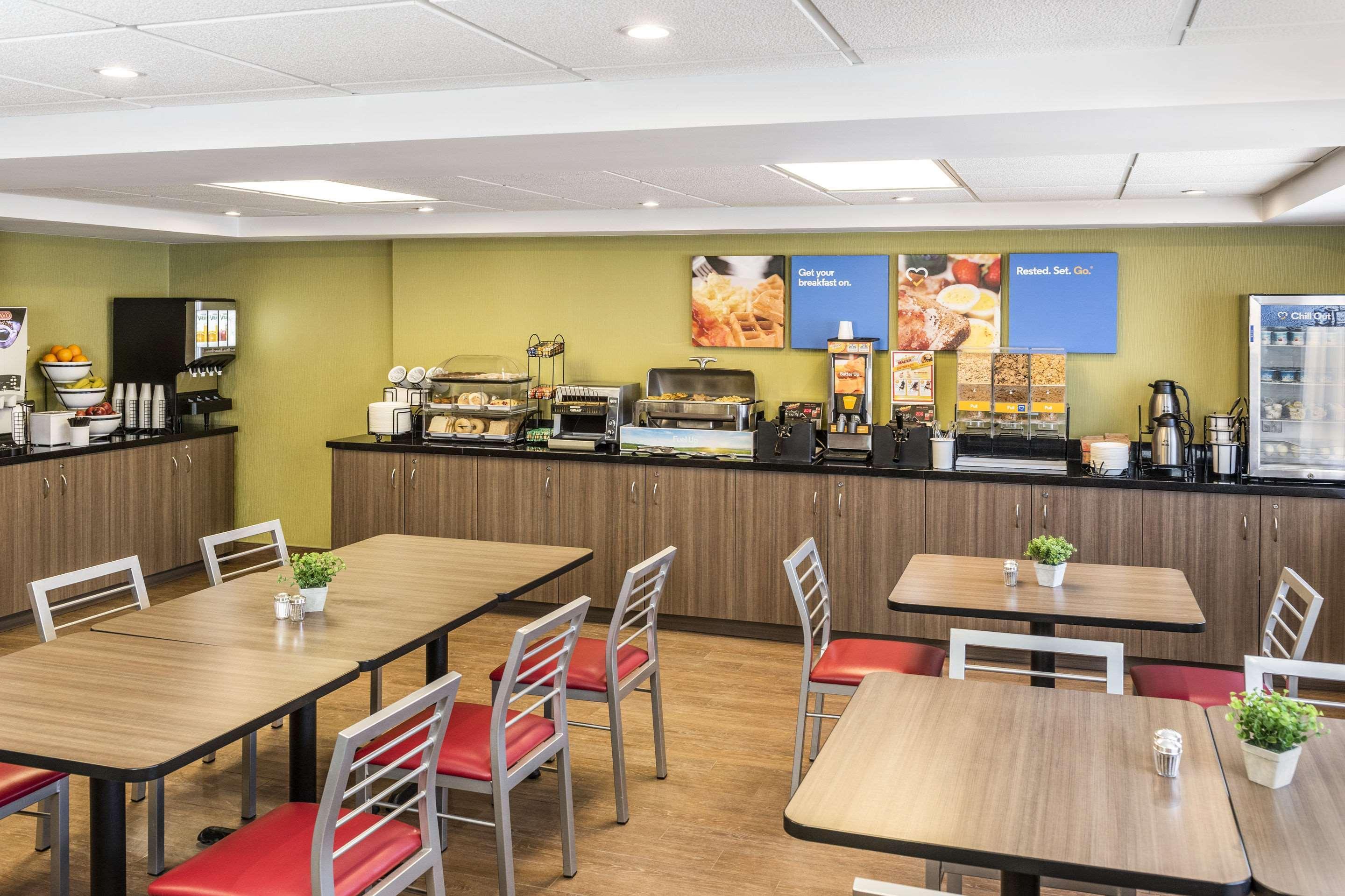 Comfort Inn Едмундстон Екстер'єр фото