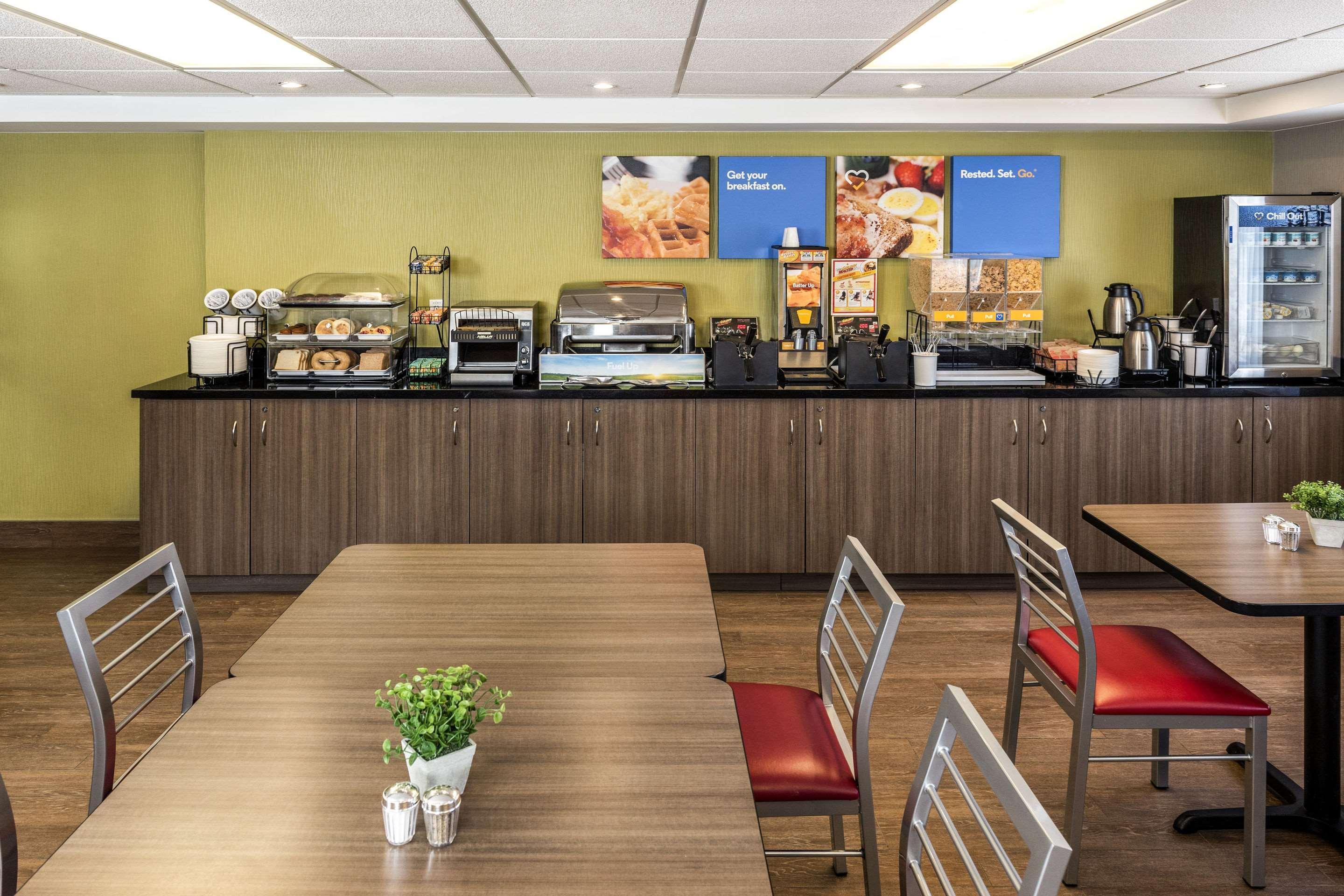 Comfort Inn Едмундстон Екстер'єр фото