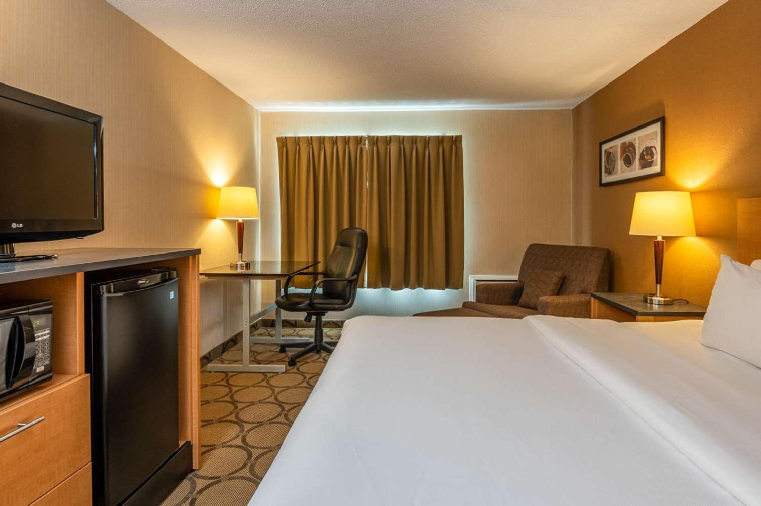 Comfort Inn Едмундстон Екстер'єр фото